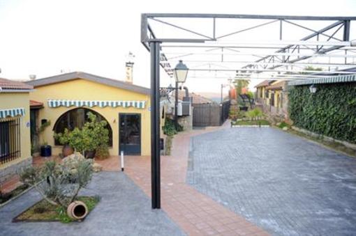 фото отеля Hostal Rural Los Rosales