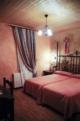 фото отеля Hostal Rural Los Rosales