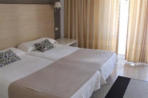 фото отеля Hostal Jakiton