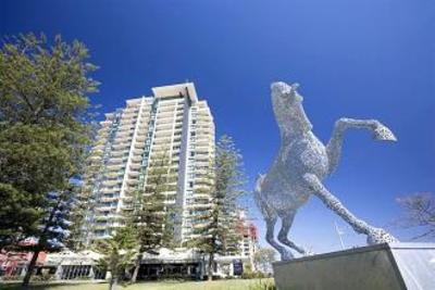 фото отеля Mantra Broadbeach on the Park