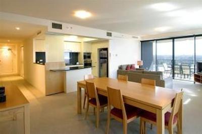 фото отеля Mantra Broadbeach on the Park