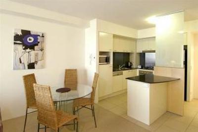 фото отеля Mantra Broadbeach on the Park
