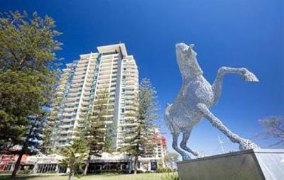 фото отеля Mantra Broadbeach on the Park