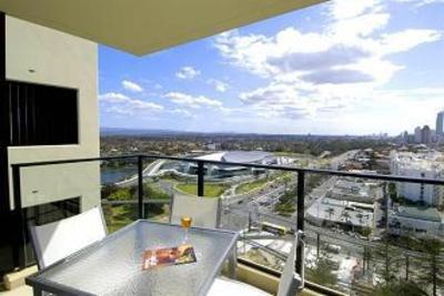 фото отеля Mantra Broadbeach on the Park