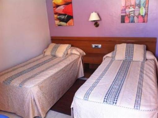 фото отеля Canigo Hostal