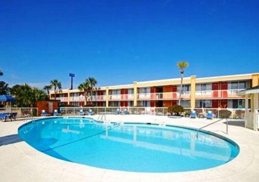 фото отеля Economy Inn Brunswick