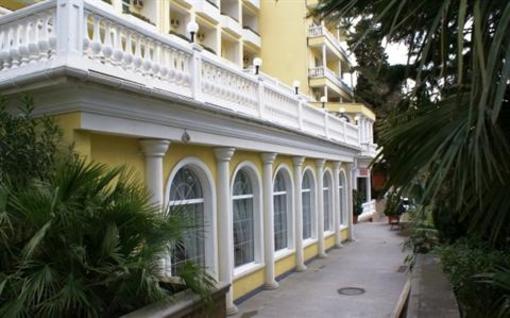 фото отеля Seasons Hotel Yalta