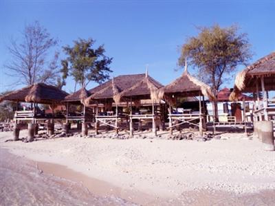 фото отеля Coral Beach Pizza Cottages