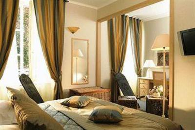 фото отеля Hostellerie de la Maronne Hotel Saint-Martin-Valmeroux