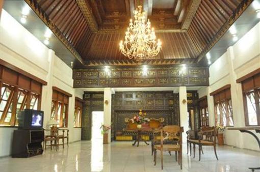 фото отеля Lodging Hotel Sadinah