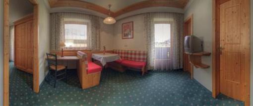фото отеля Hotel Garni Larcherhof