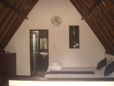 фото отеля Tunai Cottages Bed and Breakfast Lombok