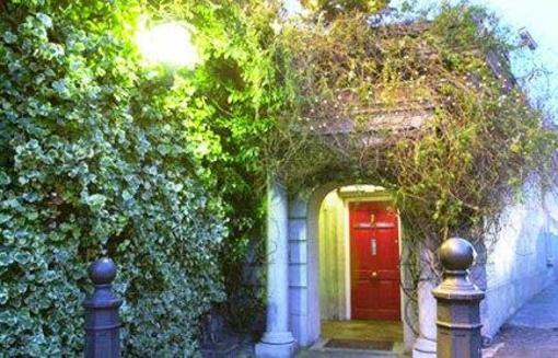 фото отеля Redbank Guest House