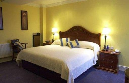 фото отеля Redbank Guest House