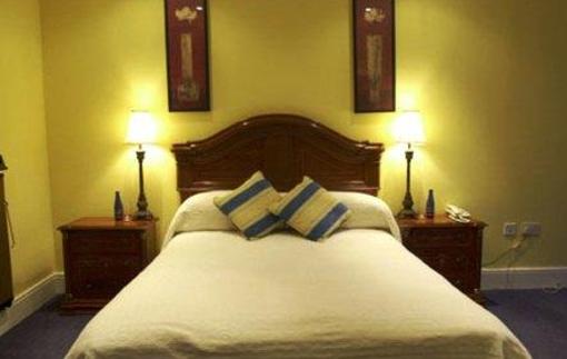 фото отеля Redbank Guest House