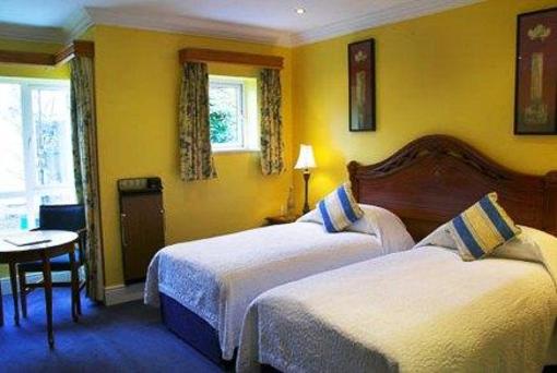 фото отеля Redbank Guest House