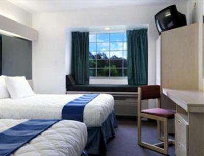 фото отеля Microtel Inn & Suites Broken Bow