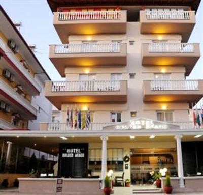 фото отеля Golden Beach Hotel & Apartments