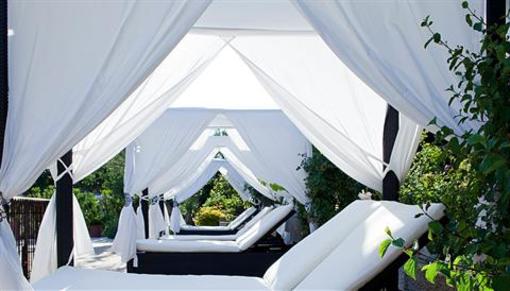фото отеля Auberge Du Vieux Puits