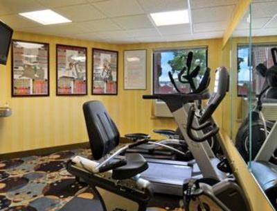 фото отеля Days Inn Utica