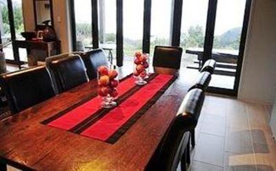 фото отеля Poets Corner Lodge Waihi