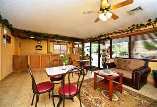 фото отеля Best Western Village Inn Hardy