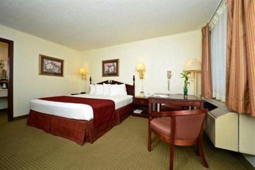 фото отеля Best Western Village Inn Hardy