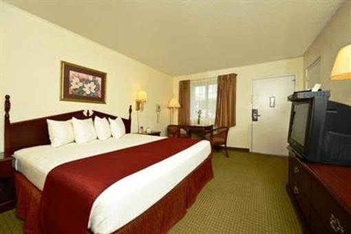 фото отеля Best Western Village Inn Hardy