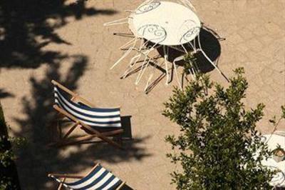 фото отеля Hotel des Deux Mers