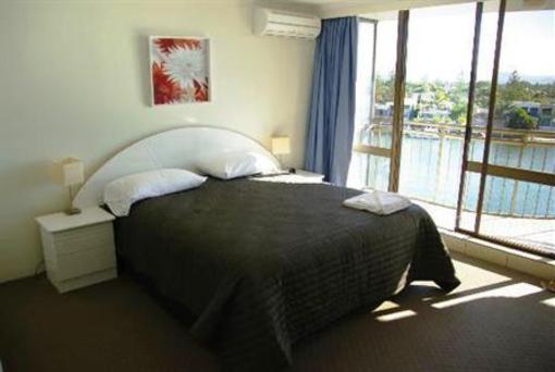 фото отеля Silverton Apartments Gold Coast