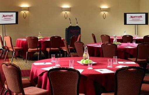 фото отеля Marriott Cheshunt Hotel
