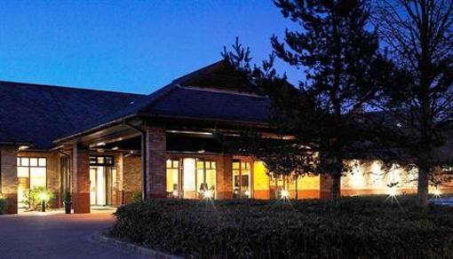 фото отеля Marriott Cheshunt Hotel