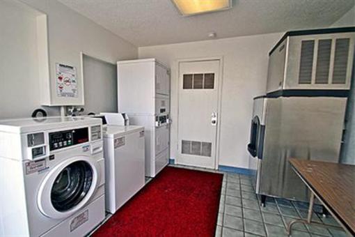 фото отеля Motel 6 West Topeka
