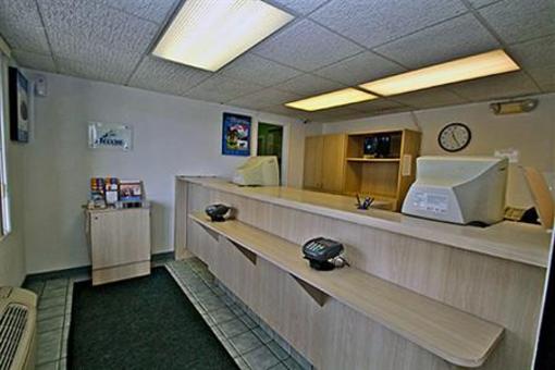 фото отеля Motel 6 West Topeka
