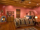 фото отеля Adobe and Pines B&B