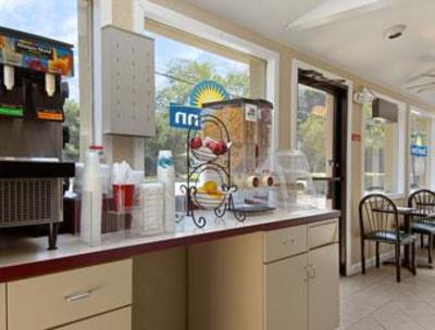 фото отеля Days Inn Hamden