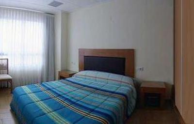 фото отеля Apartamentos Avenida Valencia 17 Castellon de la Plana