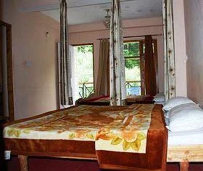 фото отеля Hotel Kunal and Cottages