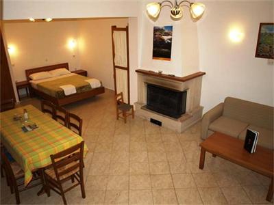 фото отеля Hotel Aristea Anogeia