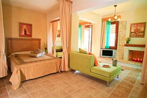 фото отеля Akritas Ef Zin Villas & Suites