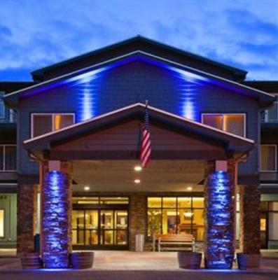 фото отеля Holiday Inn Express Seward Harbor