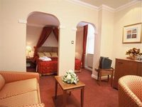 Smart Aston Court Hotel