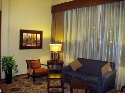 фото отеля BEST WESTERN West Towne Suites