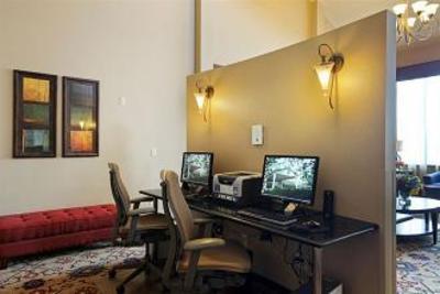 фото отеля BEST WESTERN West Towne Suites