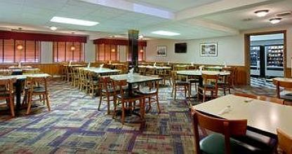 фото отеля BEST WESTERN West Towne Suites