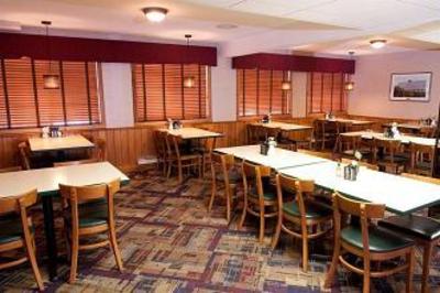 фото отеля BEST WESTERN West Towne Suites