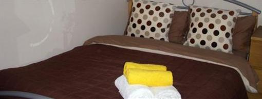 фото отеля Lawrence Road Guest House London