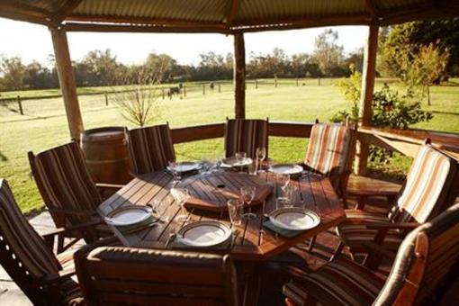 фото отеля Lazy River Boutique Bed and Breakfast