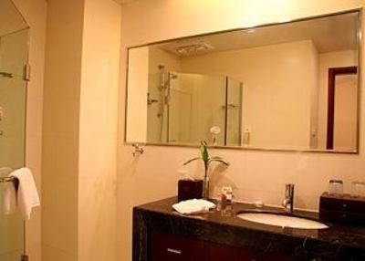 фото отеля East King Business Hotel