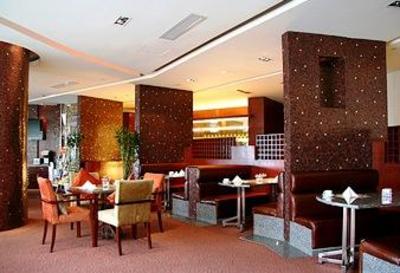 фото отеля East King Business Hotel